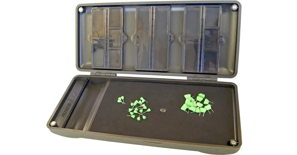 Szezonális akció KORDA RIG SAFE BOX ELŐKATARTÓ ÉS SZERELÉKES DOBOZ 24x11x3,5 cm